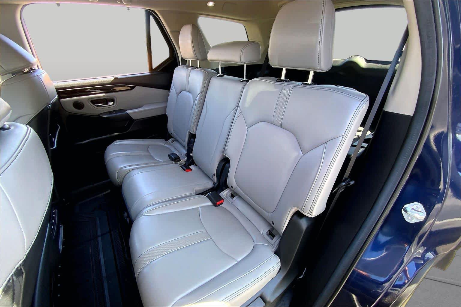 Used 2025 Obsidian Blue Pearl Honda EX-L image 20