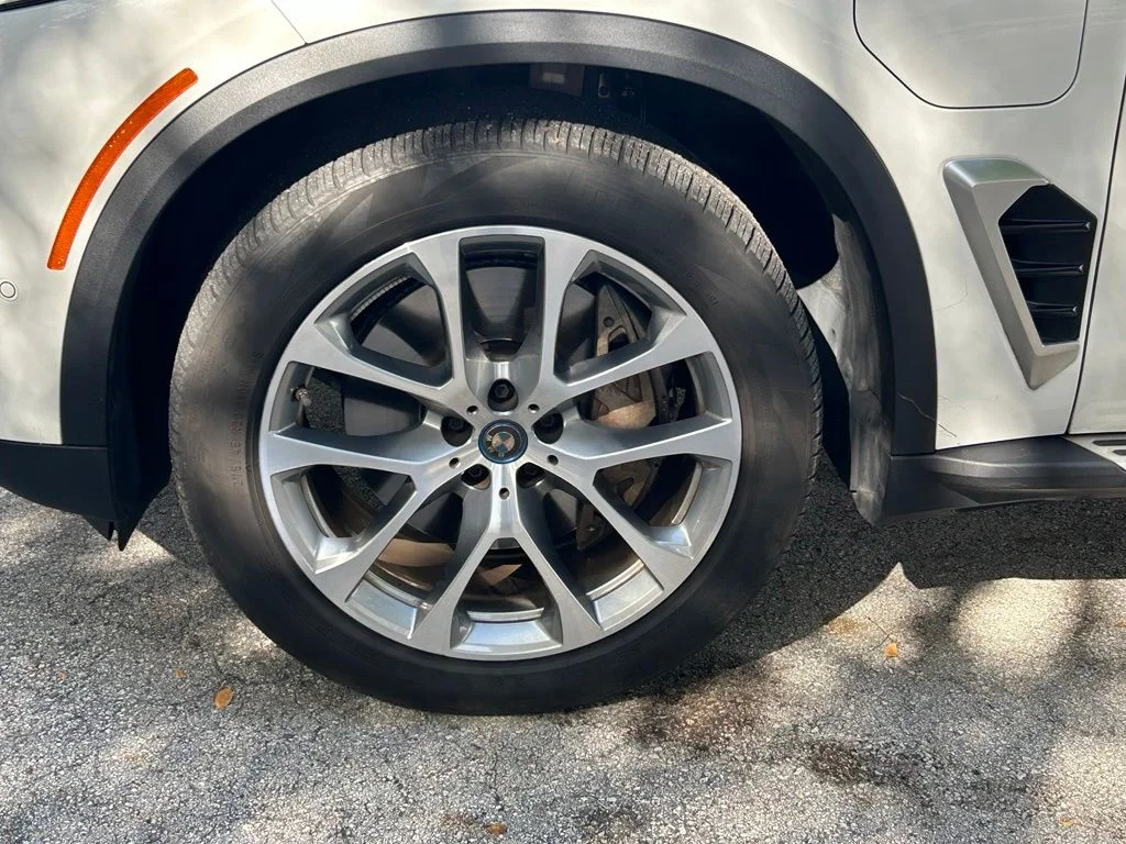 Certified Used 2025 White BMW xDrive50e image 26