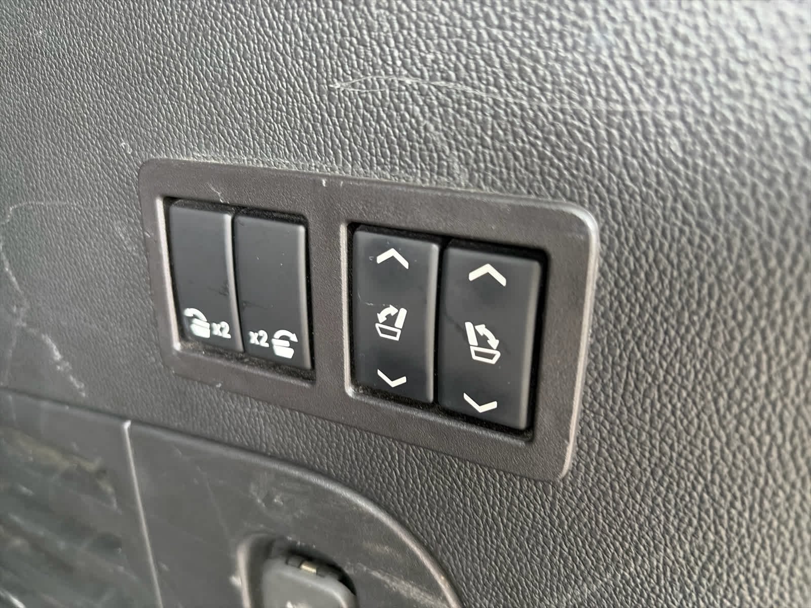 Used 2019 Shadow Gray Metallic Chevrolet Premier image 28