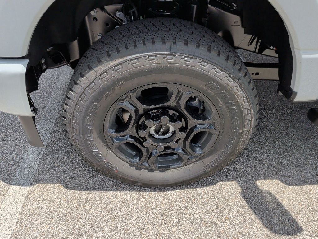 New 2026 Avalanche Ford F-250® XL image 41