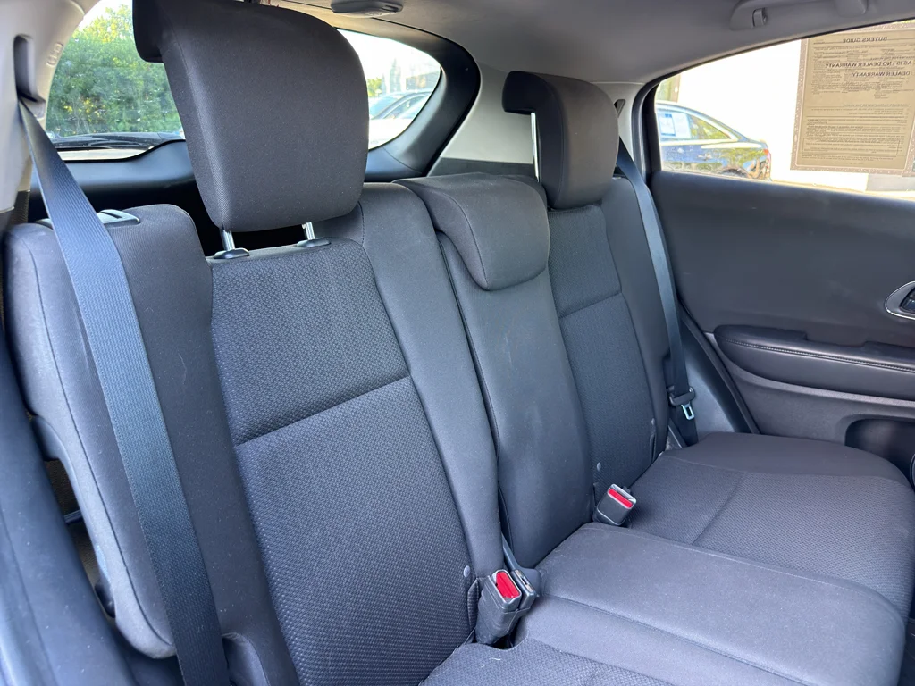 Used 2016 Mulberry Metallic Honda EX image 3