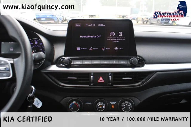 Used 2024 White Kia LXS image 26