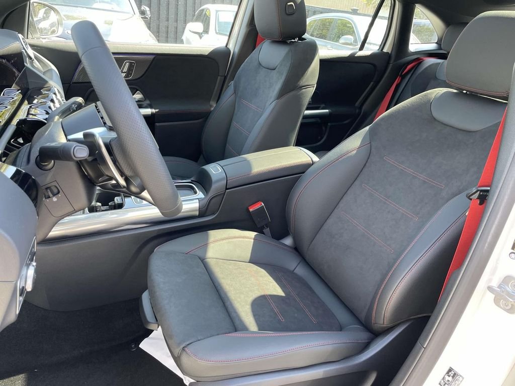 Certified Used 2025 Polar White Mercedes-Benz GLA 35 AMG® image 24