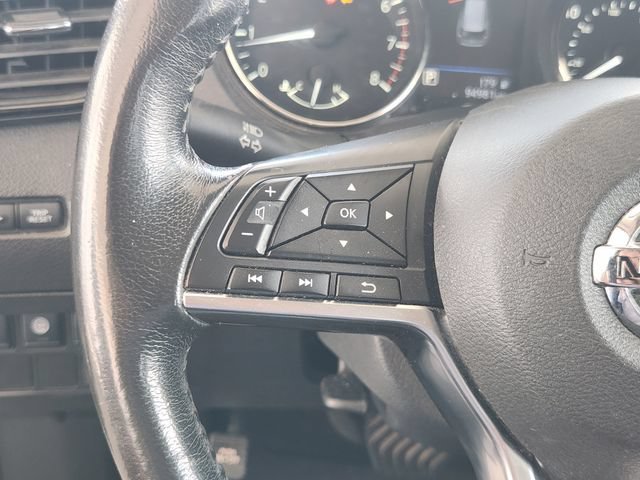 Used 2019 Gray Nissan SV image 28