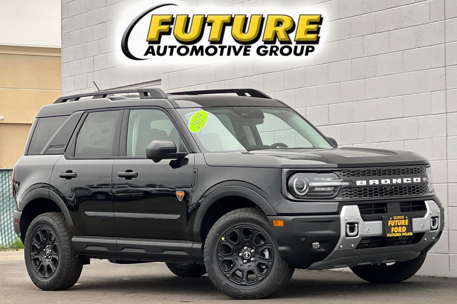 New 2025 Shadow Black Ford Badlands® image 1