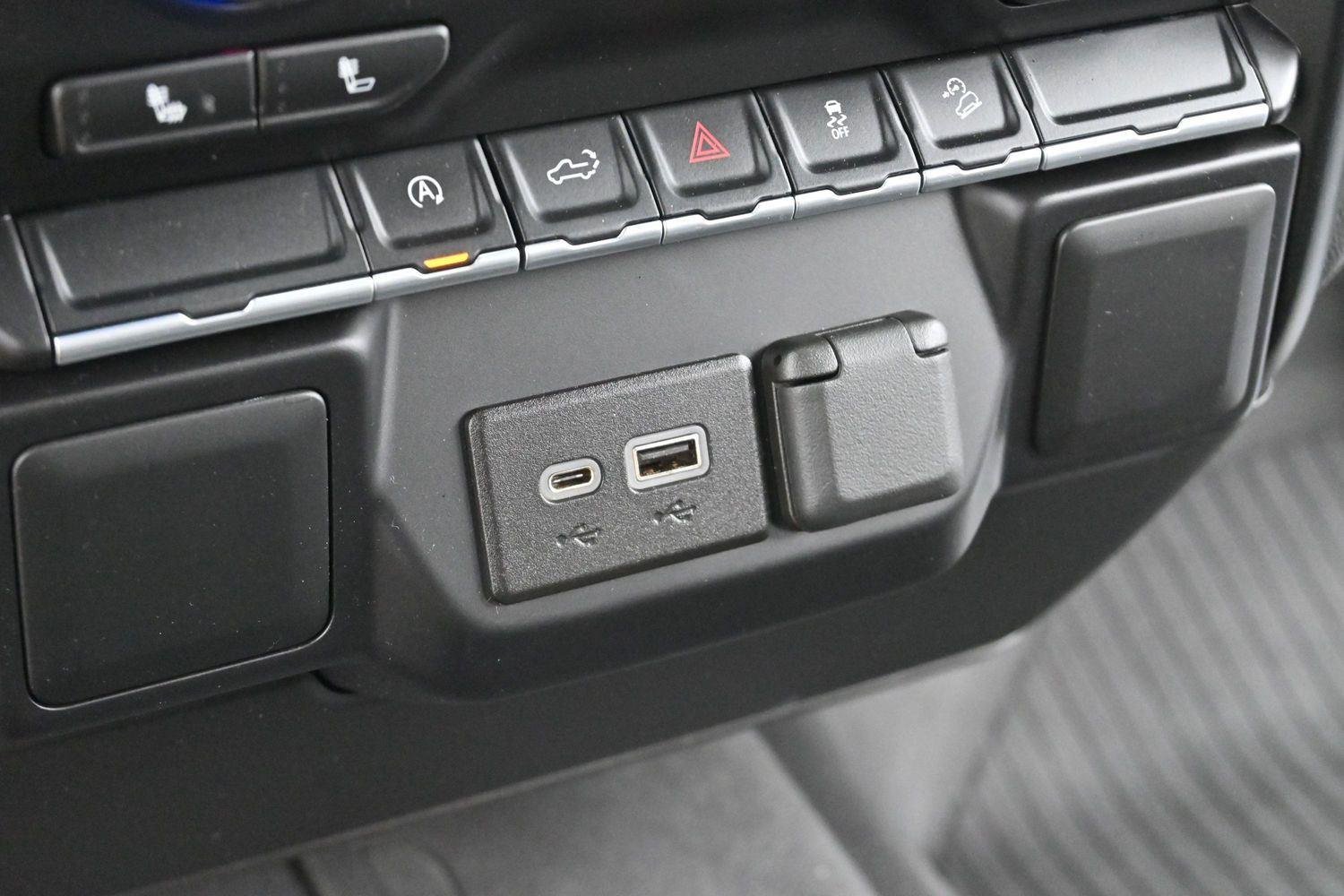 Used 2022 Black Chevrolet LT image 25