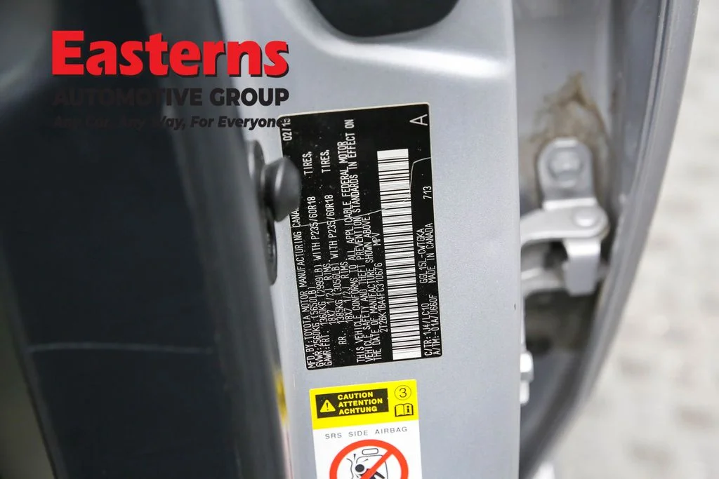 Used 2015 Silver Lexus 350 image 39