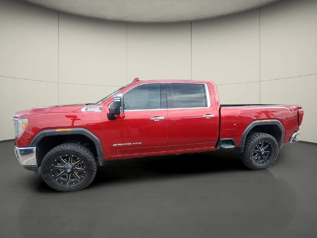 Used 2021 Red GMC SLT image 4