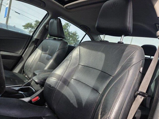 Used 2017 Modern Steel Metallic Honda EX-L image 11