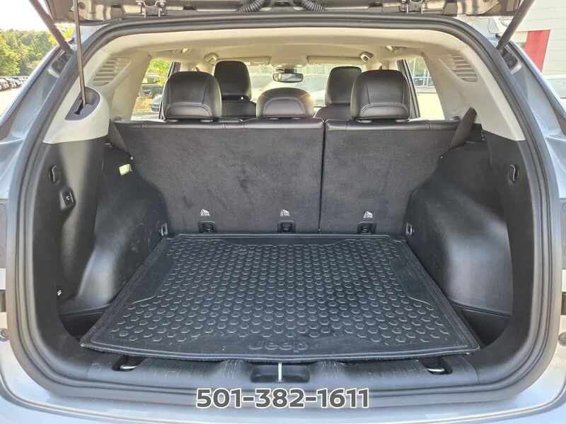 Used 2022 Billet Silver Metallic JEEP LATITUDE 4X4 image 14
