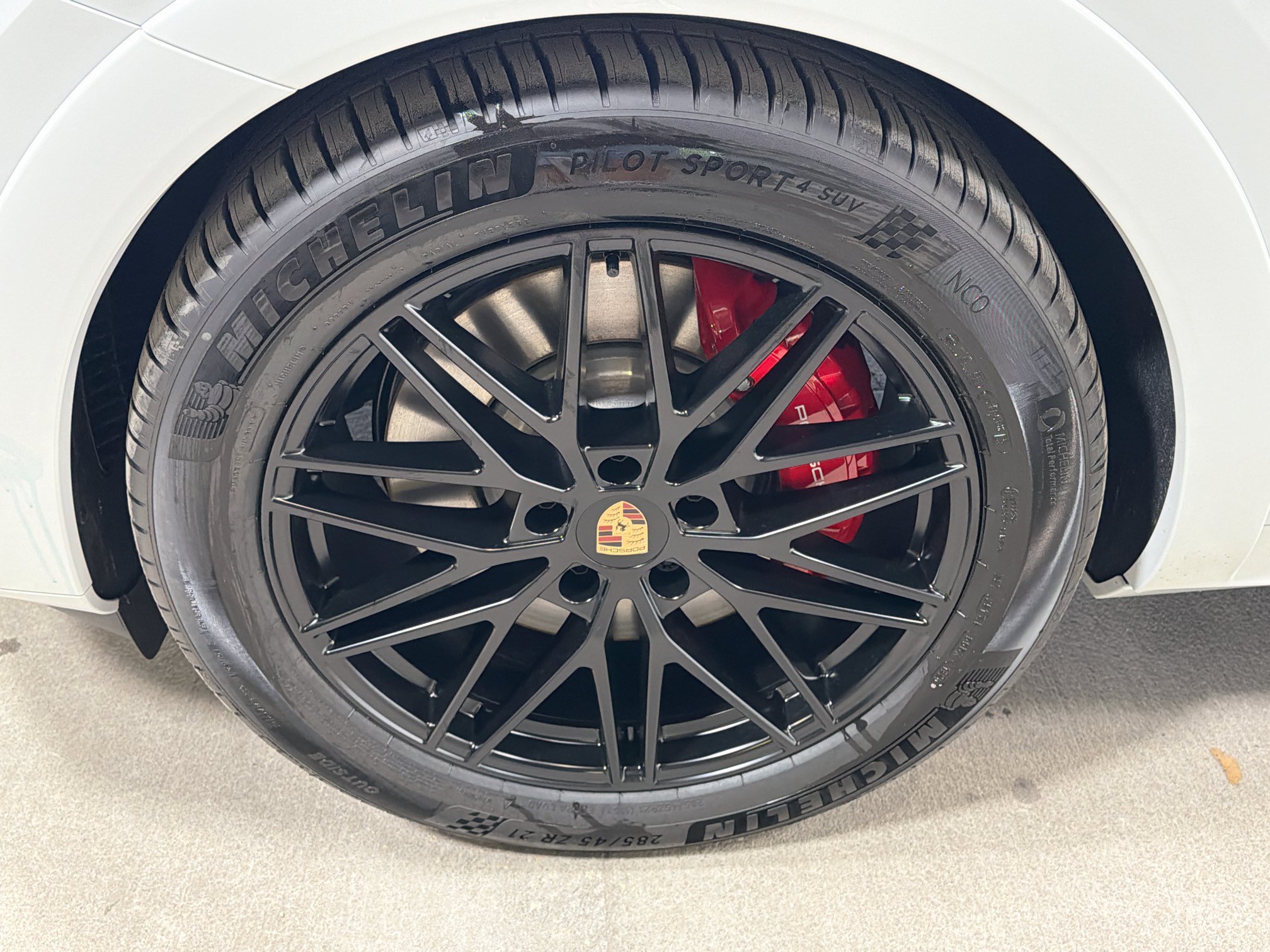 New 2026 Carrara White Metallic Porsche GTS image 41
