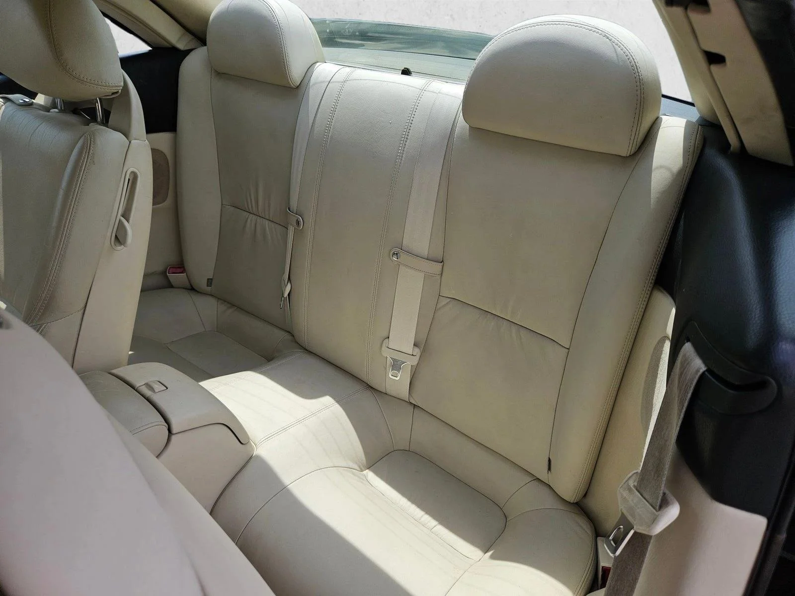 Used 2003 Black Lexus  image 15