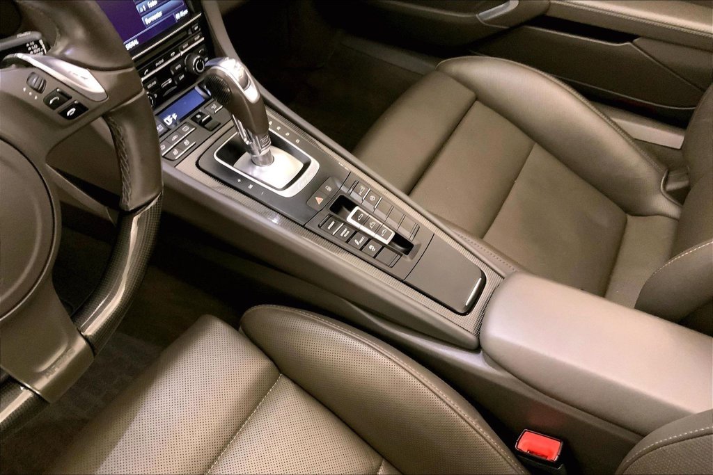Used 2014 Rhodium Silver Metallic Porsche Turbo image 22
