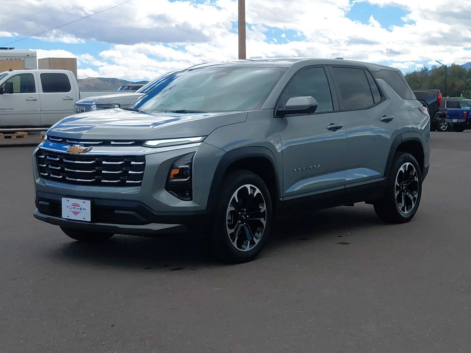 2027 Chevrolet Equinox LT - Photo 7