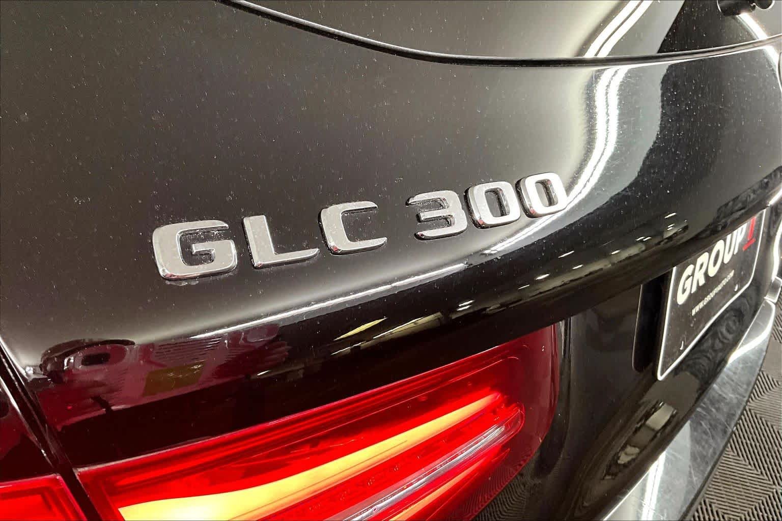 Used 2019 Black Mercedes-Benz GLC 300 image 10