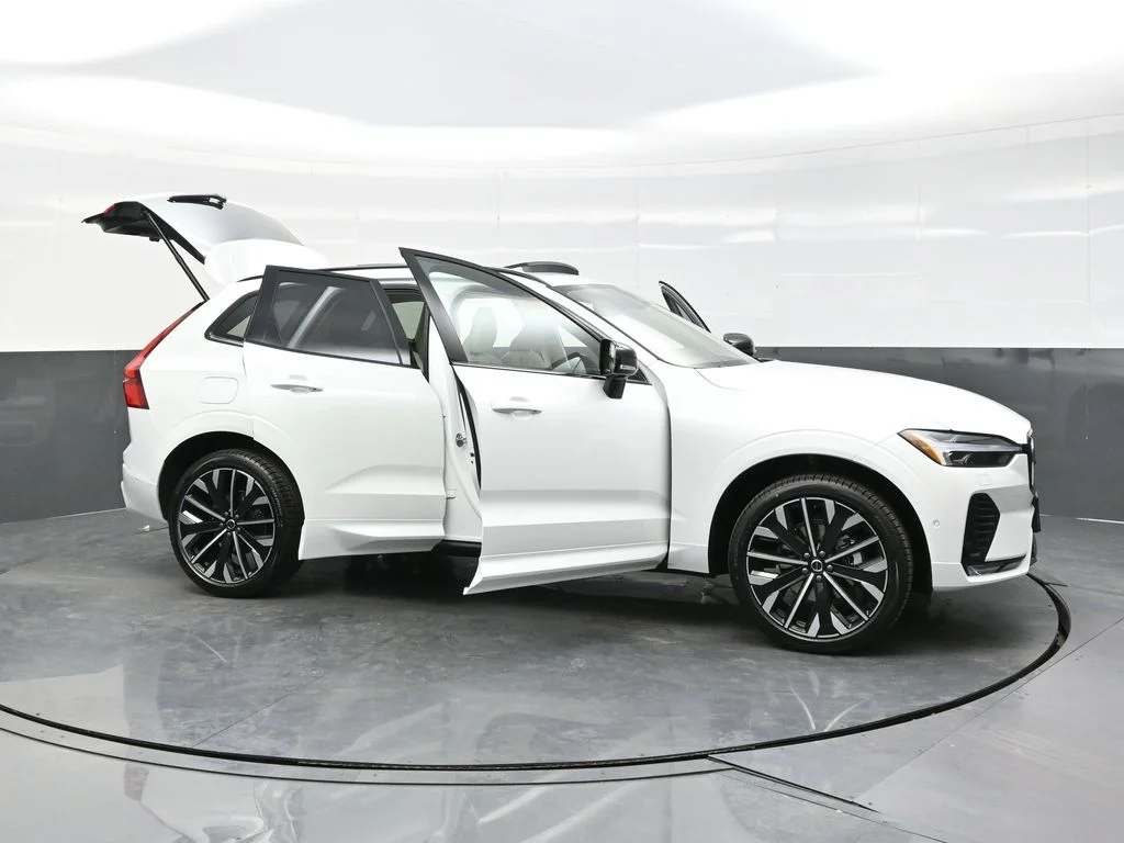 Used 2026 Crystal White Volvo Ultra image 46