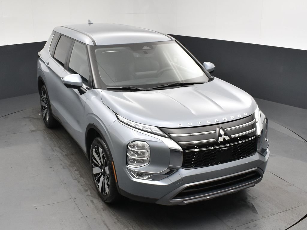 New 2026 Gray Mitsubishi SE image 20