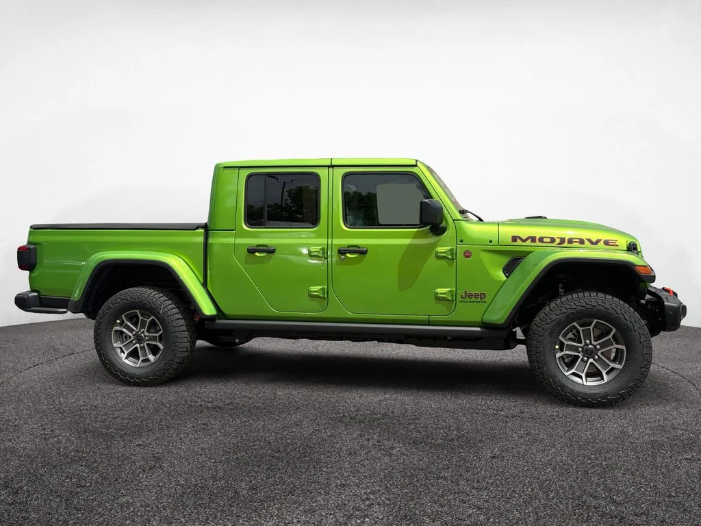 New 2026 Mojito Exterior Paint Jeep Mojave X image 6