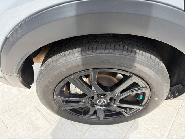 Used 2023 Gray Nissan SR image 28