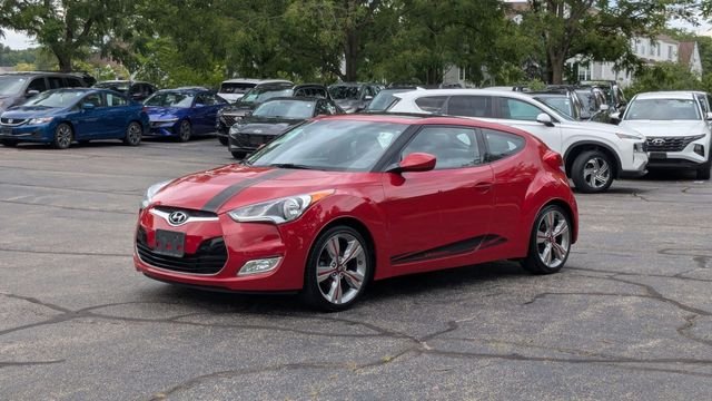 Used 2015 Red Hyundai Base image 3