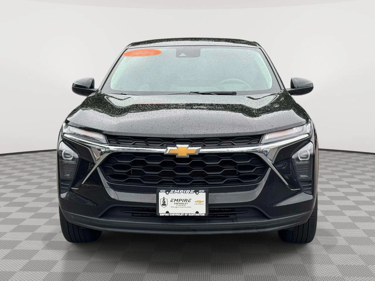 Used 2024 Chevrolet Trax LS with VIN KL77LFE2XRC071914 for sale in Huntington Station, NY