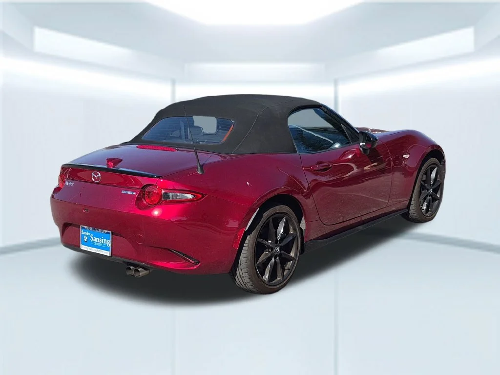 Used 2023 Red Mazda Club image 6