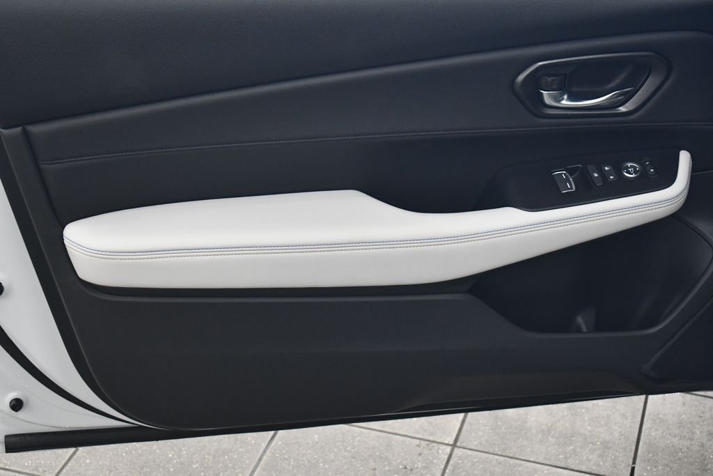 New 2026 Winter Frost Pearl Honda 2-Tone image 12