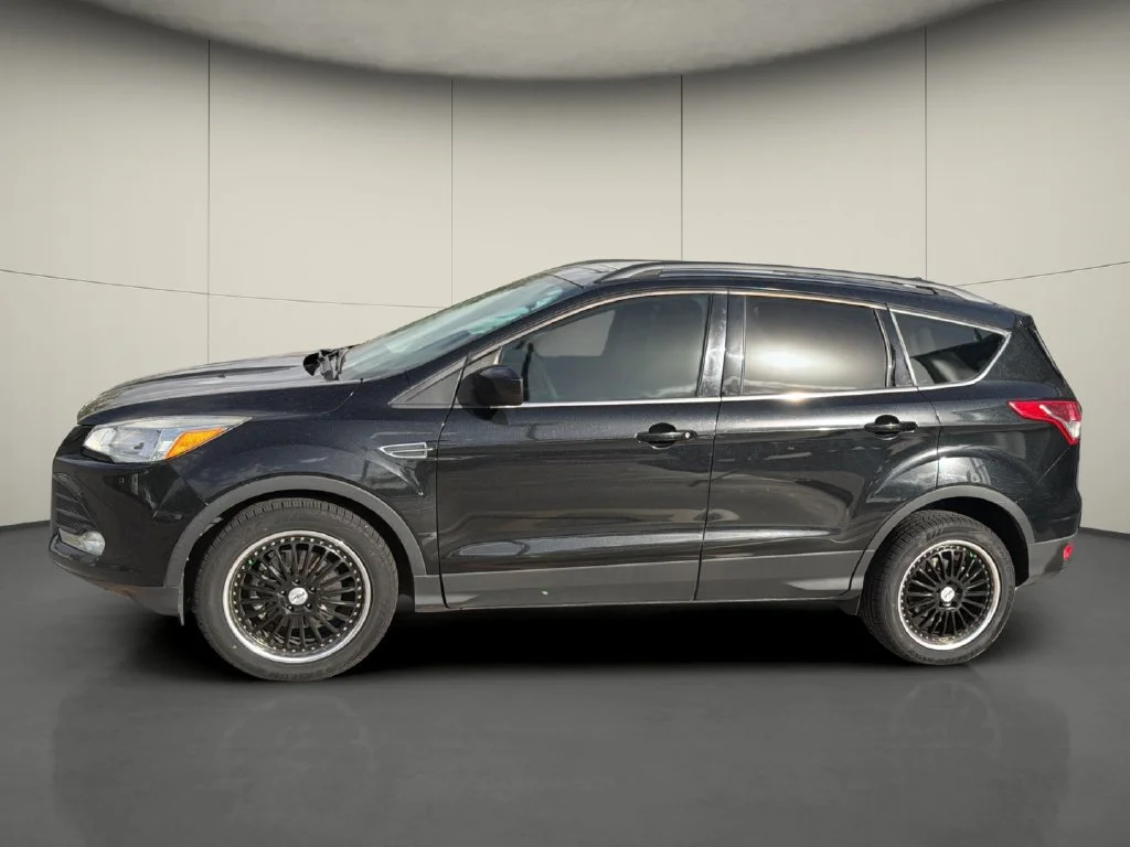Used 2014 Black Ford SE image 5