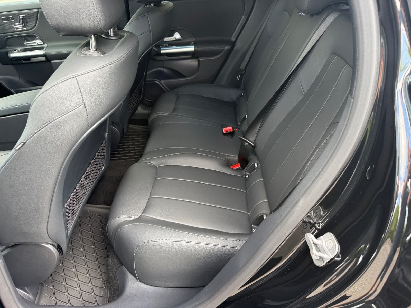 New 2026 Cosmos Black Metallic Mercedes-Benz GLA 250 image 11