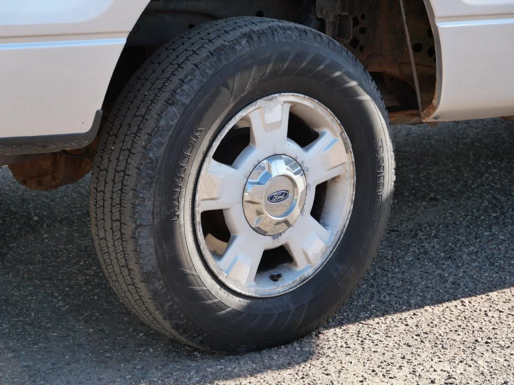 Used 2011 Silver Ford XLT image 7