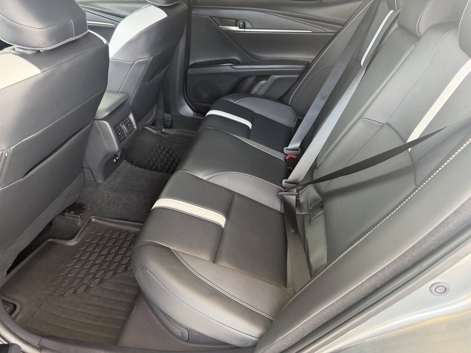 Used 2025 Heavy Metal Toyota SE image 20