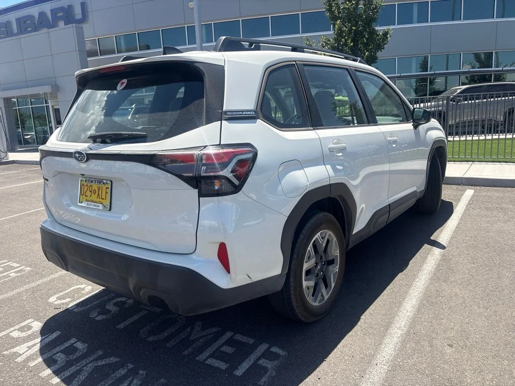 Used 2025 White Subaru Base image 4