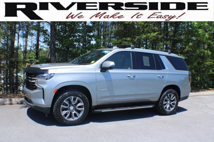 Used 2024 Sterling Gray Metallic Chevrolet LT image 4
