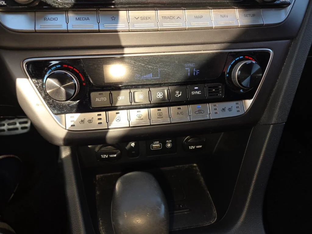 Used 2019 Black Hyundai Limited image 15