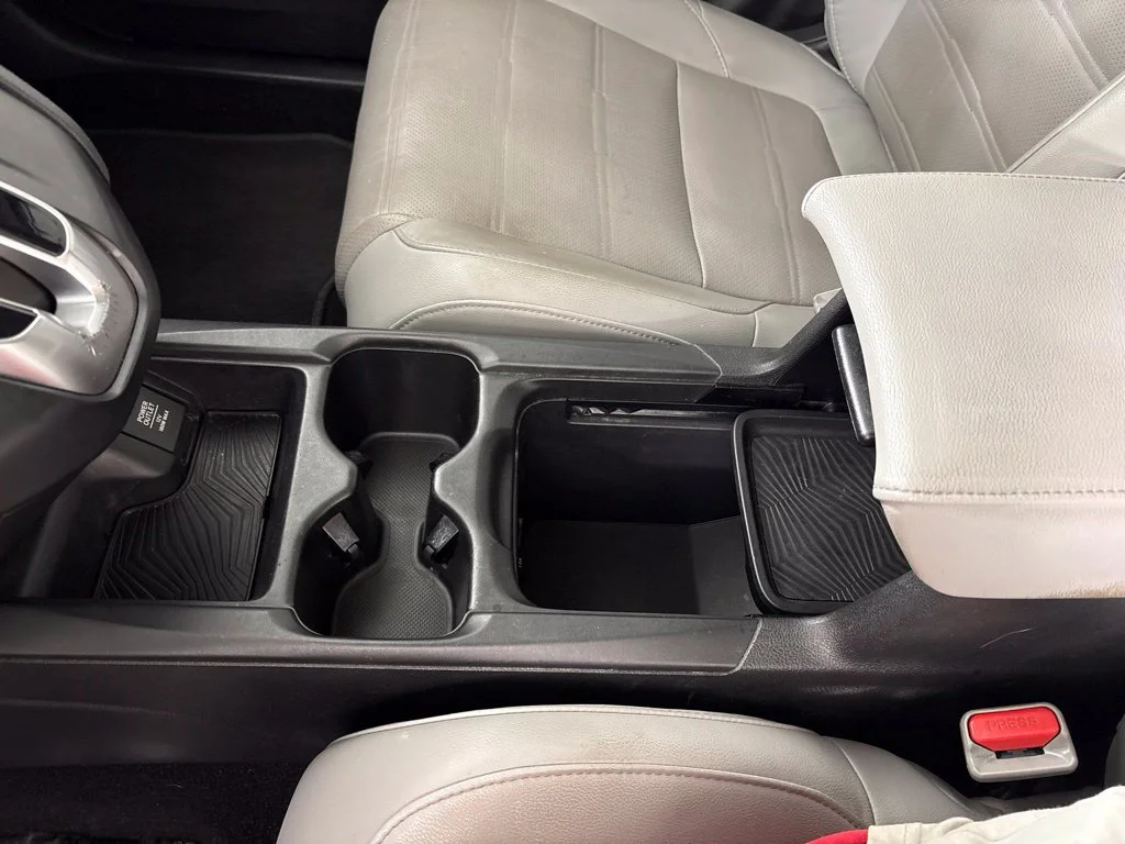 Used 2018  Honda EX-L image 41