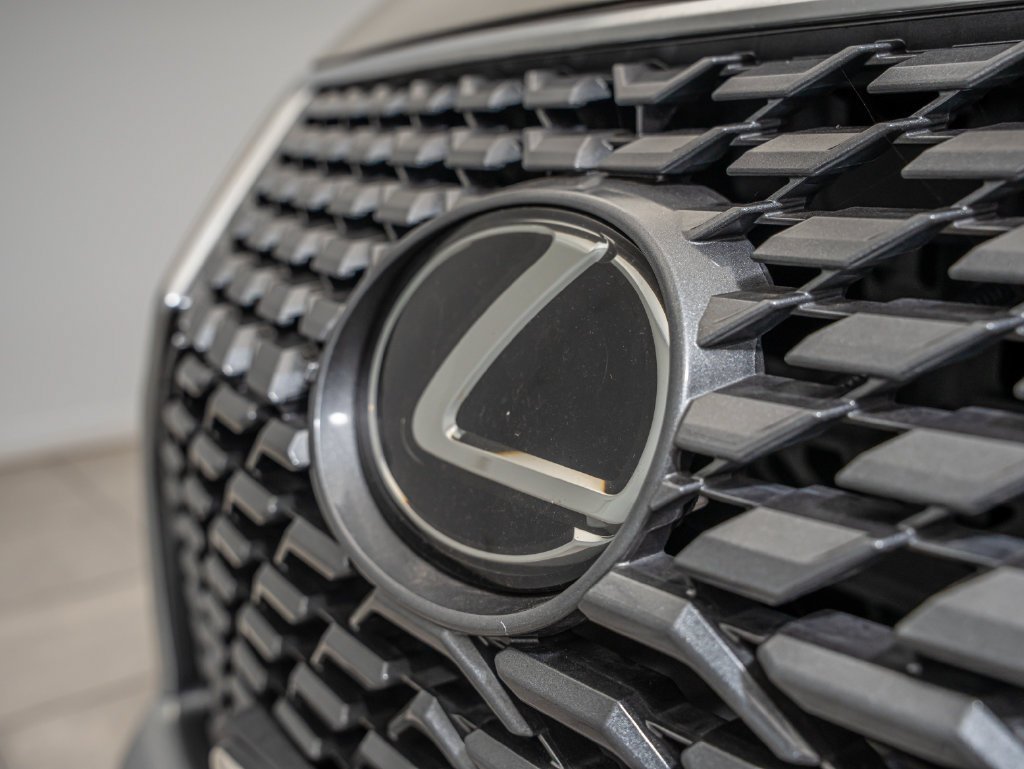 Used 2020 Atomic Silver Lexus 350 image 3