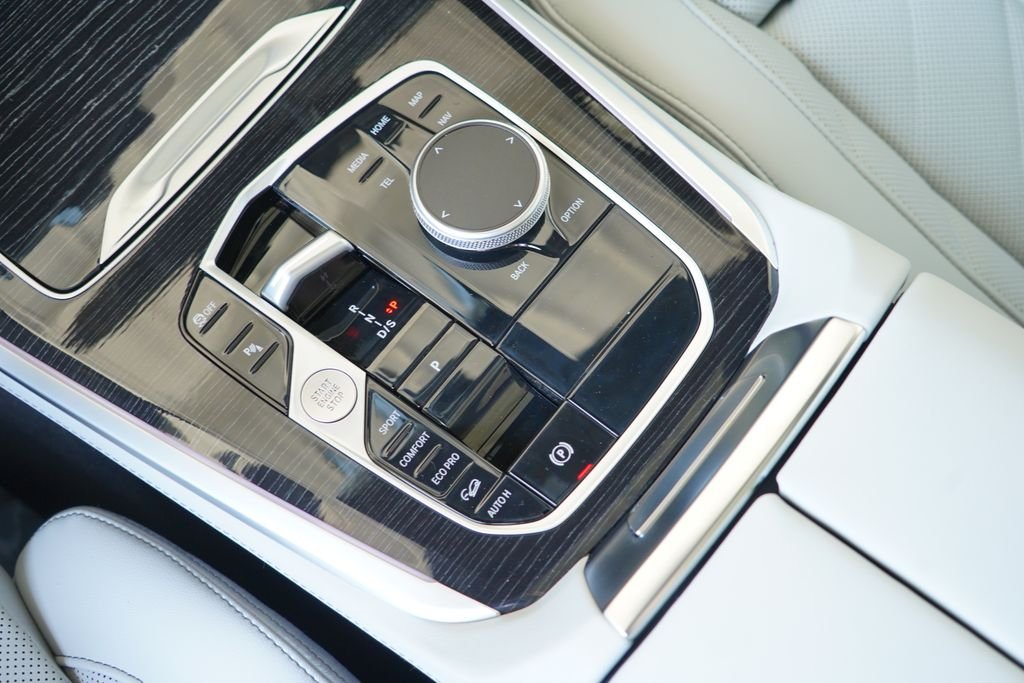 New 2026 Brooklyn Grey Metallic BMW xDrive40i image 18