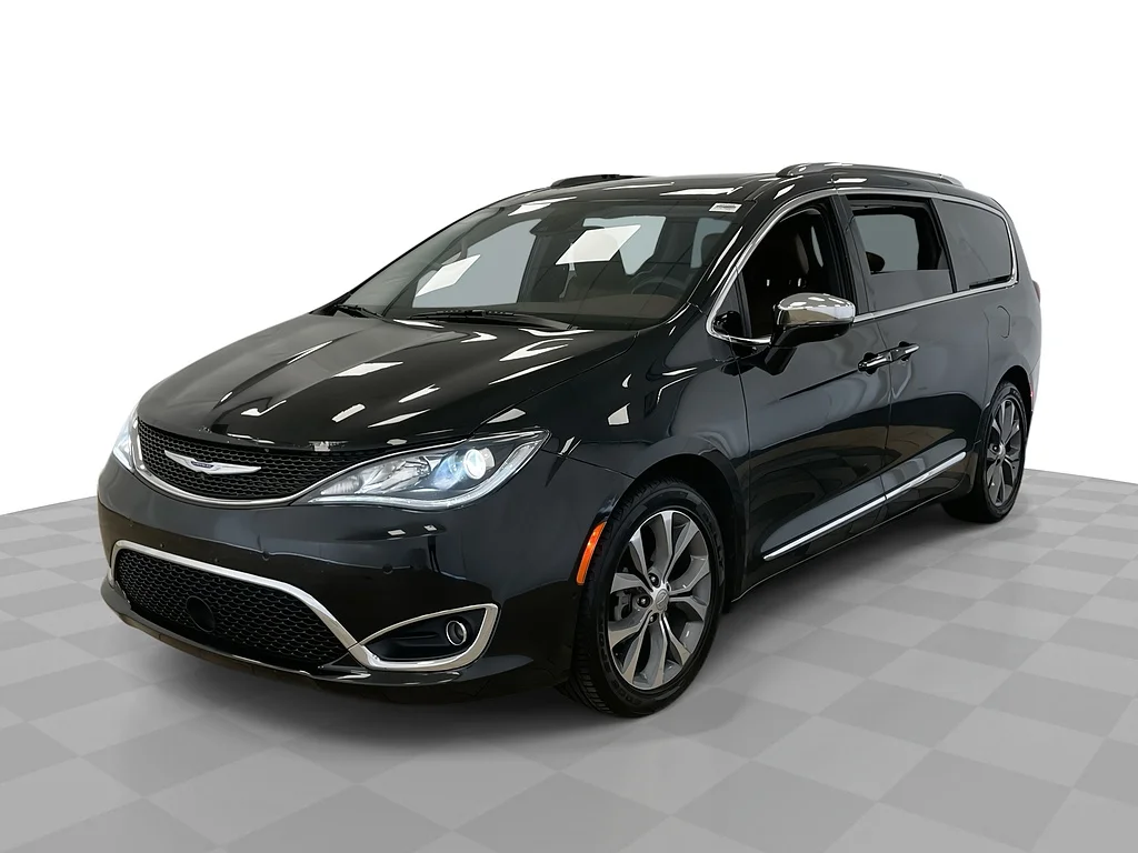 Used 2019 Brilliant Black Crystal Pearl Coat Chrysler Limited image 1