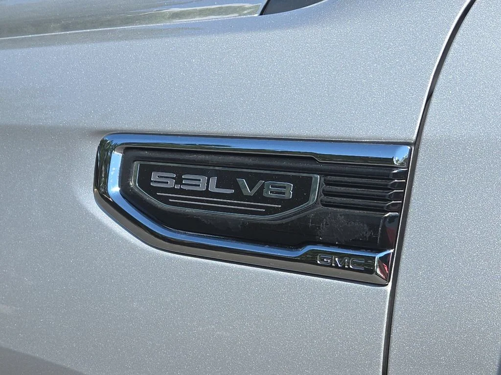 Used 2021 Gray GMC SLE image 20