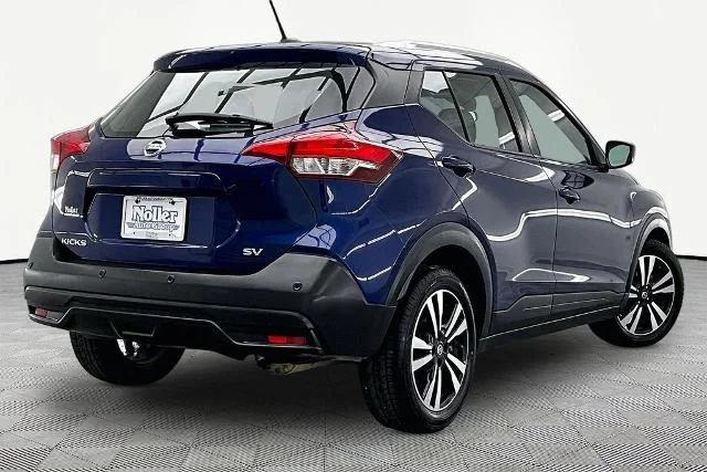 Certified 2020 Nissan Kicks SV with VIN 3N1CP5CV9LL529793 for sale in Kansas City