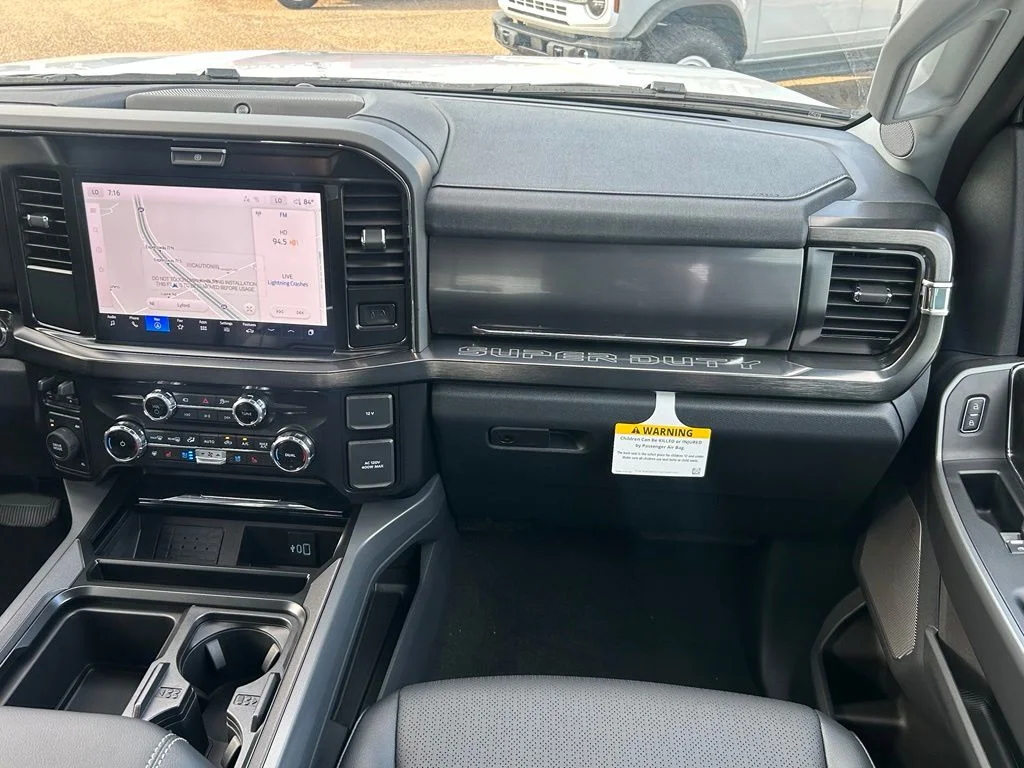 New 2026 Star White Metallic Tri-Coat Ford F-250® Lariat® image 22