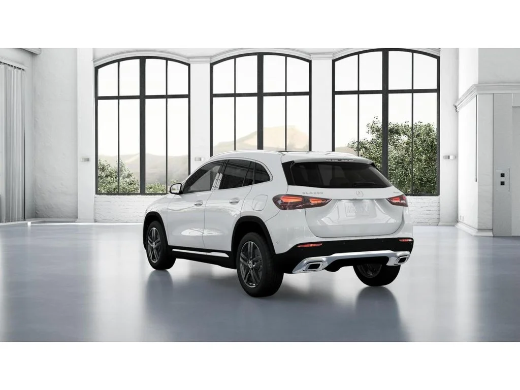 New 2026 White Mercedes-Benz GLA 250 image 28