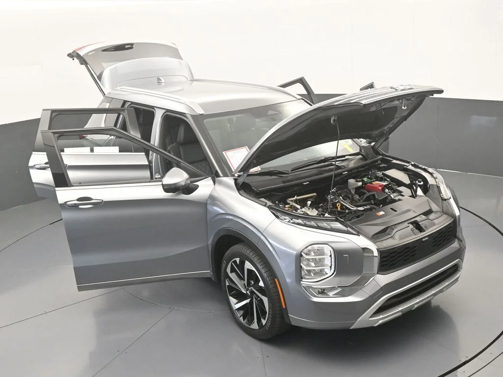 Used 2022 Silver Mitsubishi SEL image 66