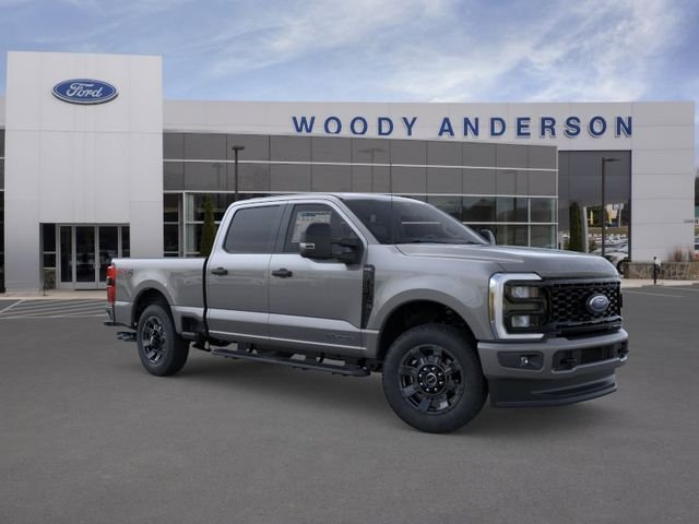 New 2026 Carbonized Gray Metallic Ford XL image 7