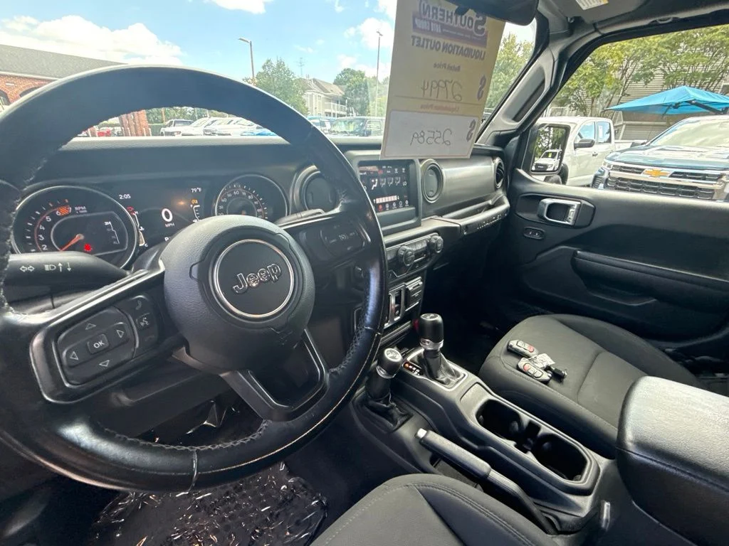 Used 2021 Gray Jeep Sport S image 12