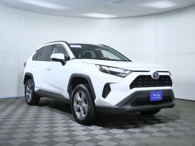 Certified Used 2022 White Toyota XLE image 1