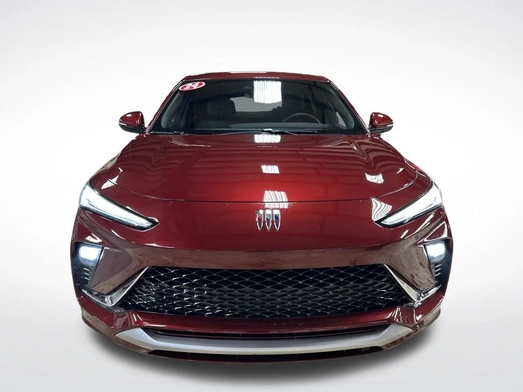 Used 2024 Red Buick Avenir image 9