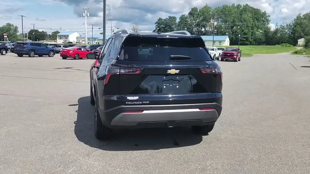 Used 2025 Mosaic Black Metallic Chevrolet AWD LT image 7