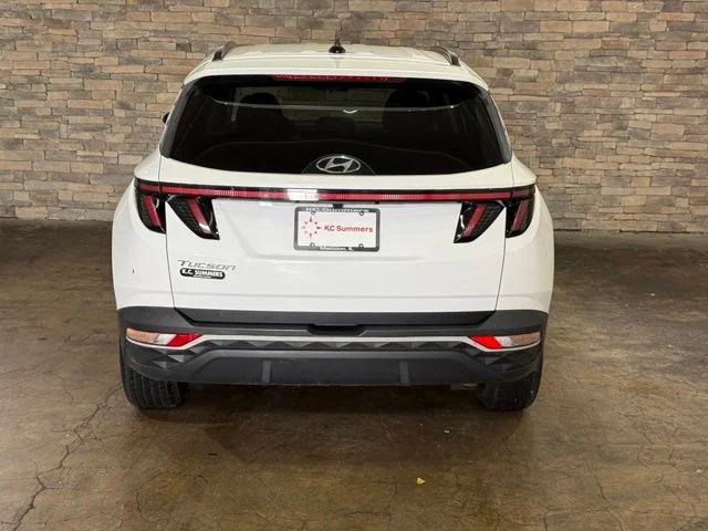 Used 2023 White Pearl Hyundai SEL image 6