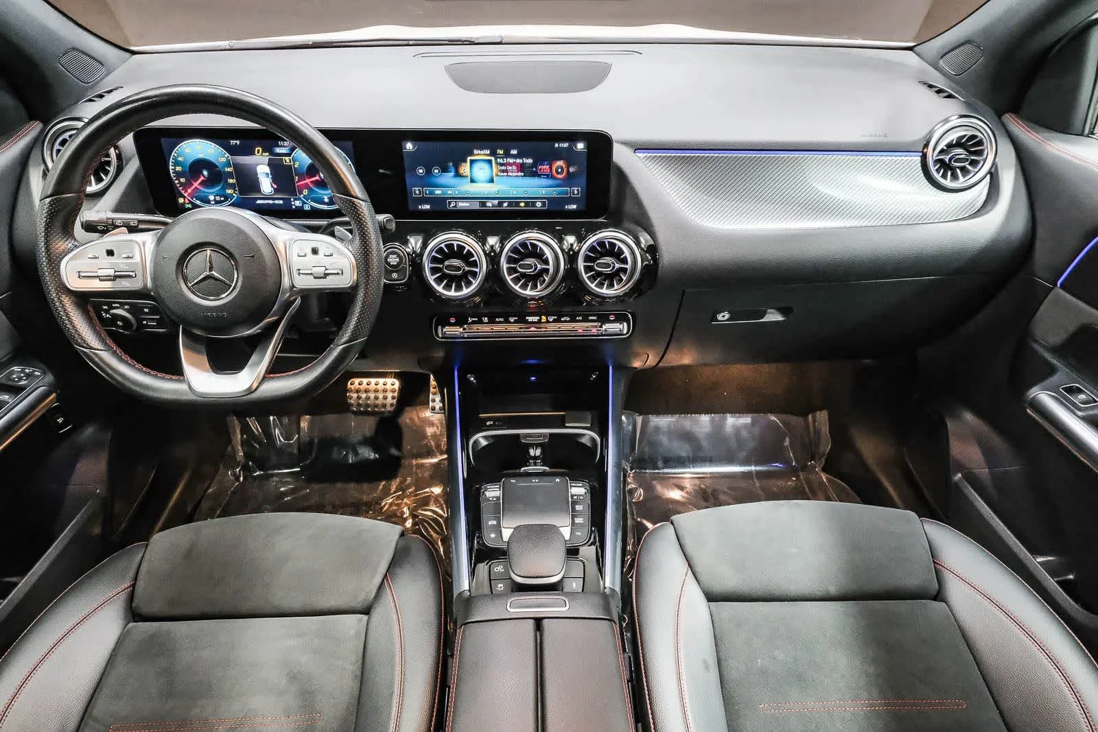 Mercedes-Benz AMG® GLA 35 de 2023 de segunda mano certificado, color blanco polar, imagen 15